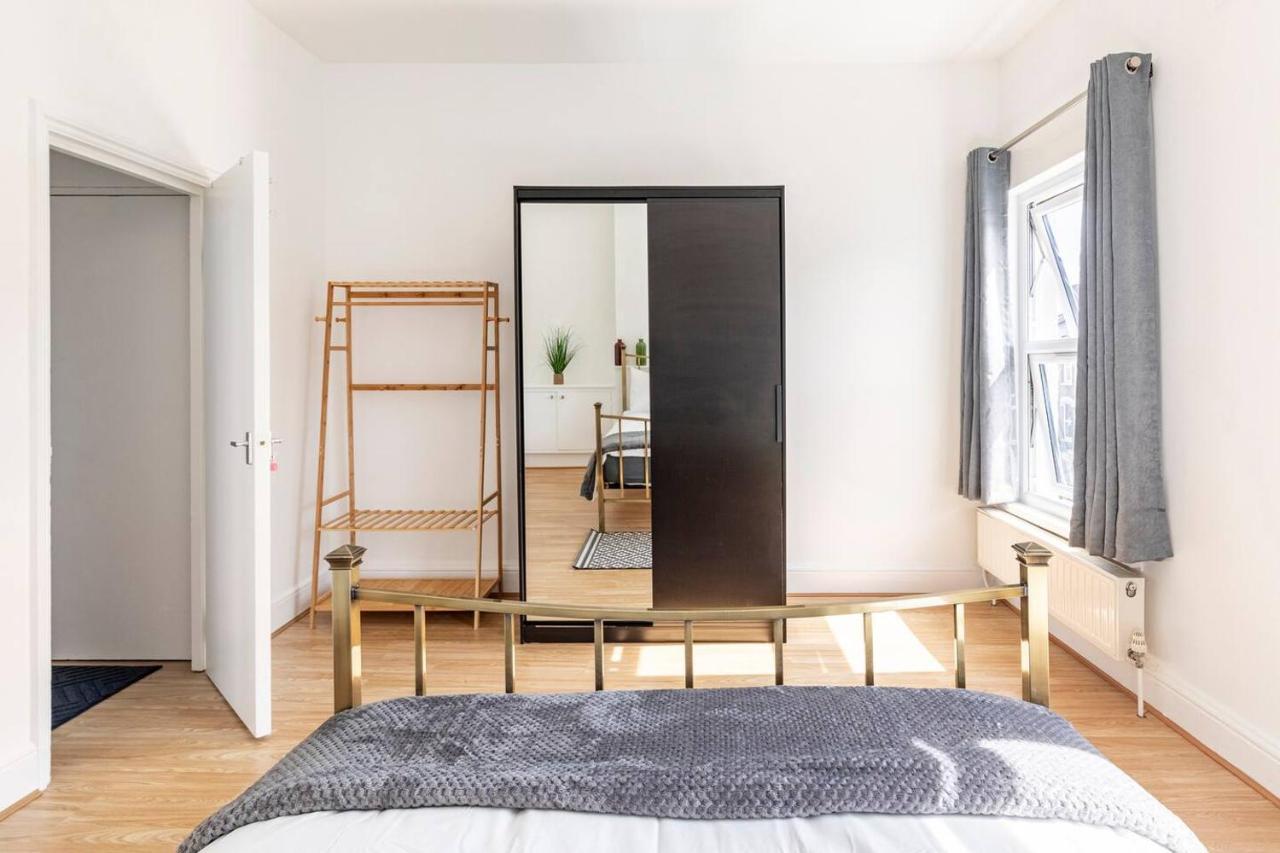 Large, Bright And Spacious 3 Bed Flat In London Exteriör bild