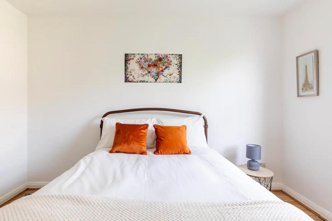 Large, Bright And Spacious 3 Bed Flat In London Exteriör bild