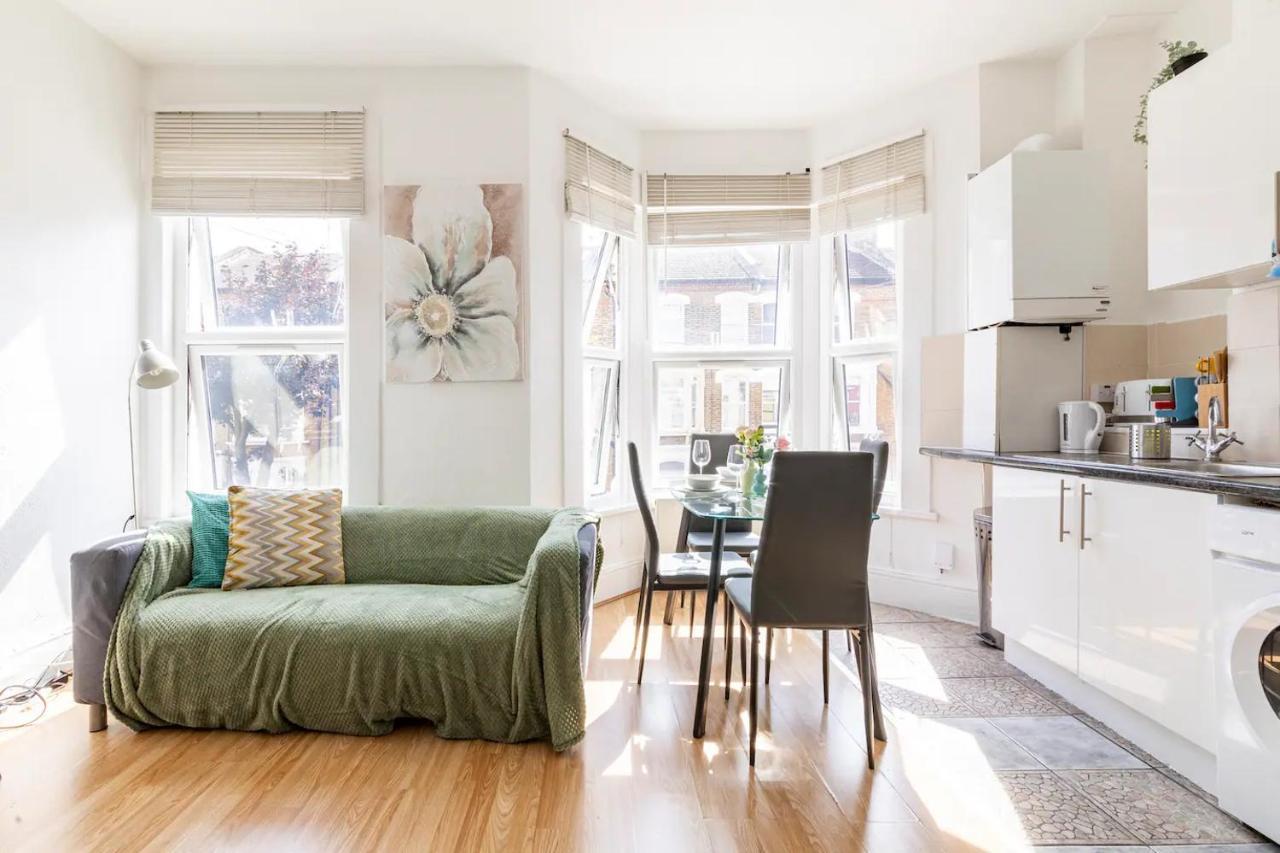 Large, Bright And Spacious 3 Bed Flat In London Exteriör bild