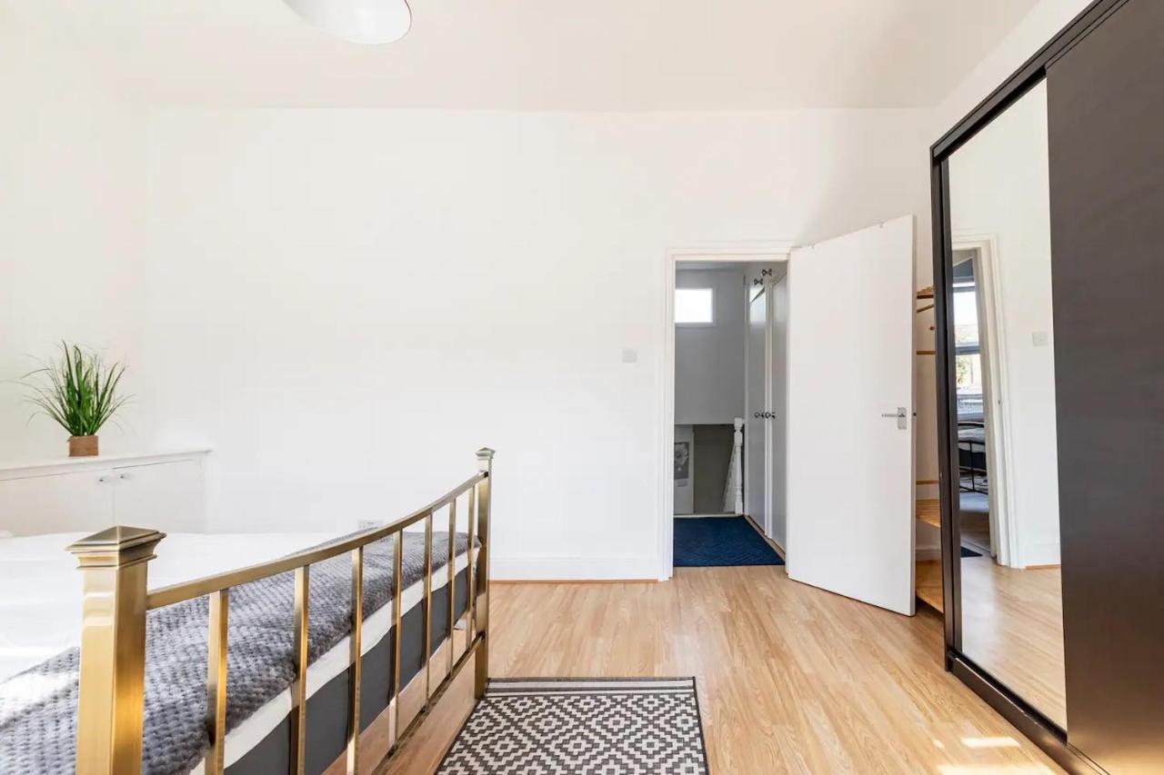 Large, Bright And Spacious 3 Bed Flat In London Exteriör bild