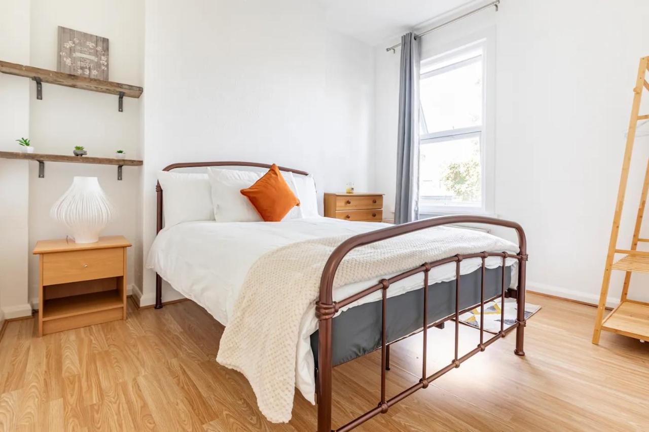 Large, Bright And Spacious 3 Bed Flat In London Exteriör bild